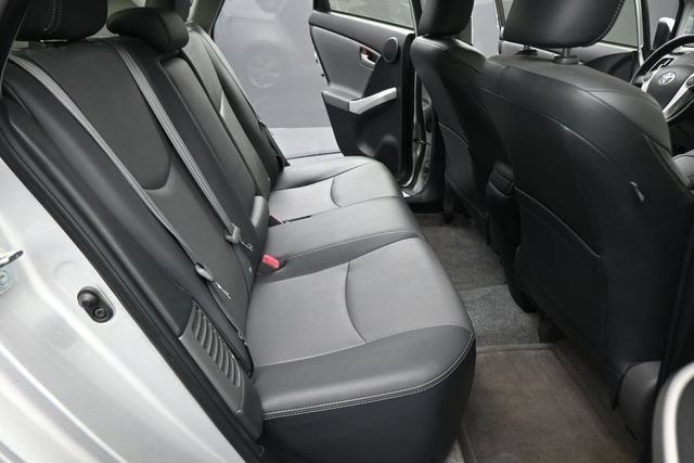 Used 2015 Toyota Prius Five FWD image 24