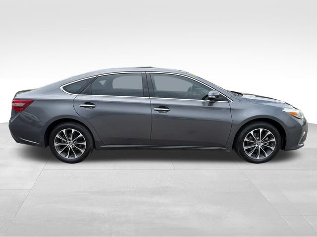 Used 2016 Toyota Avalon XLE FWD image 8