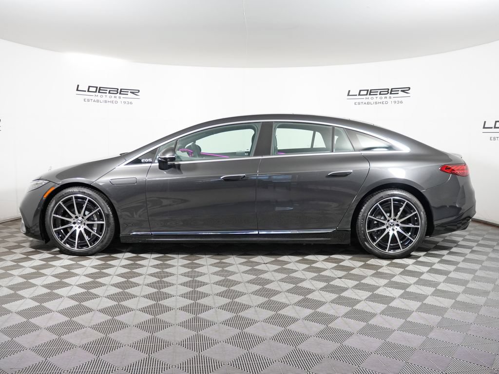 Used 2025 Mercedes-Benz EQS 580 4MATIC Sedan image 2