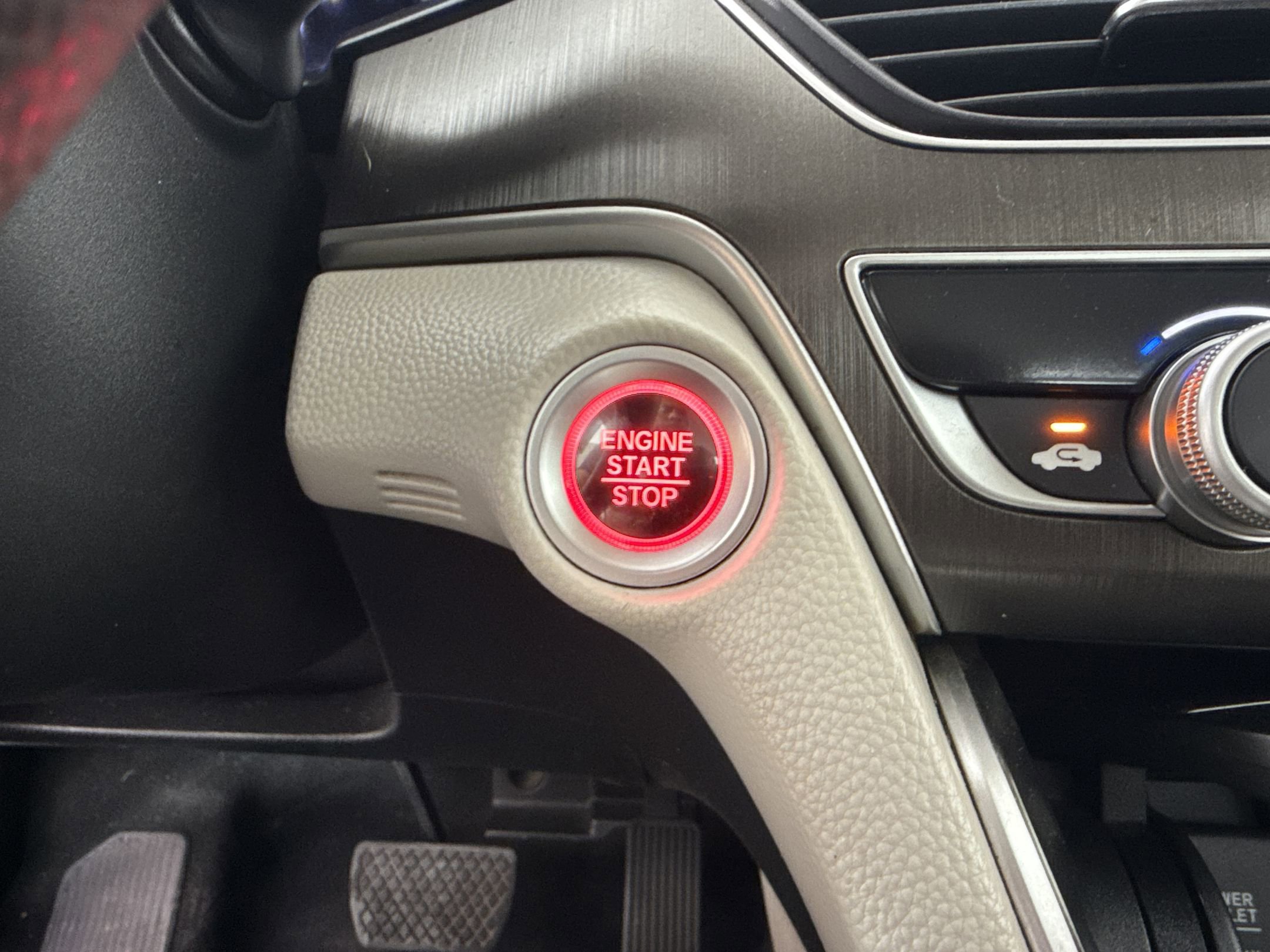 Used 2018 Honda Accord LX image 20