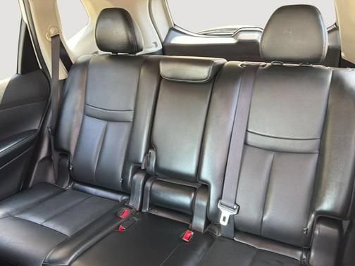 Used 2018 Nissan Rogue SL w/ Premium Package AWD/4WD image 12