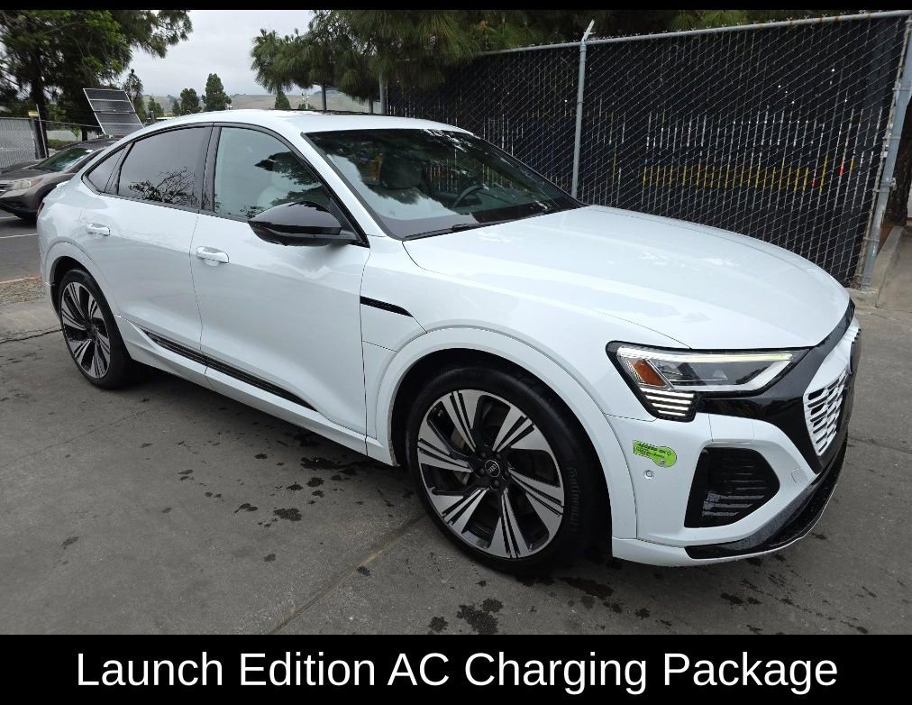 Used 2024 Audi Q8 e-tron Prestige w/ Prestige Package AWD/4WD image 1