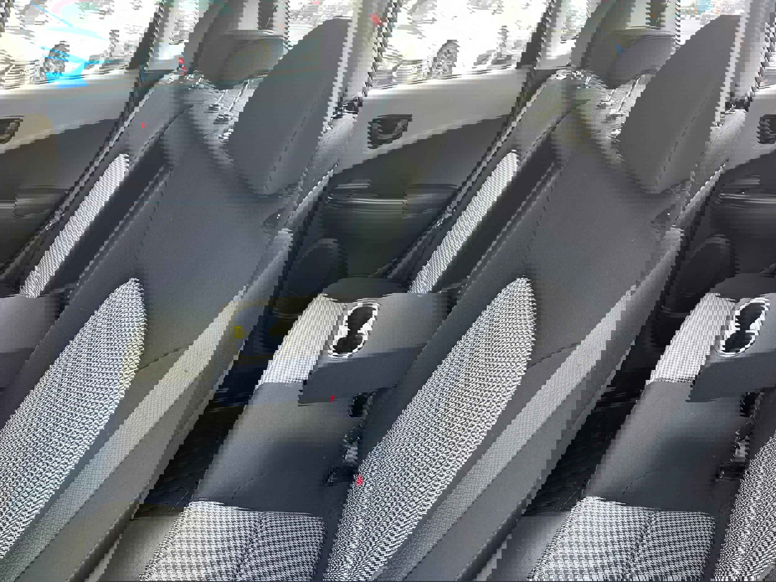 Used 2021 Hyundai Kona SE image 11