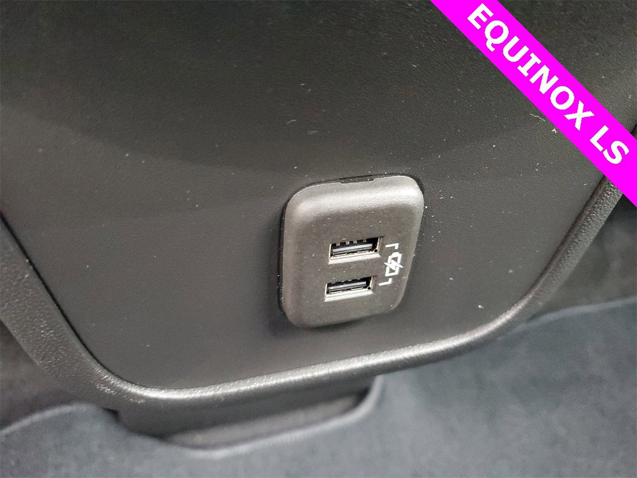 Used 2019 Chevrolet Equinox LS w/ LS Convenience Package image 11