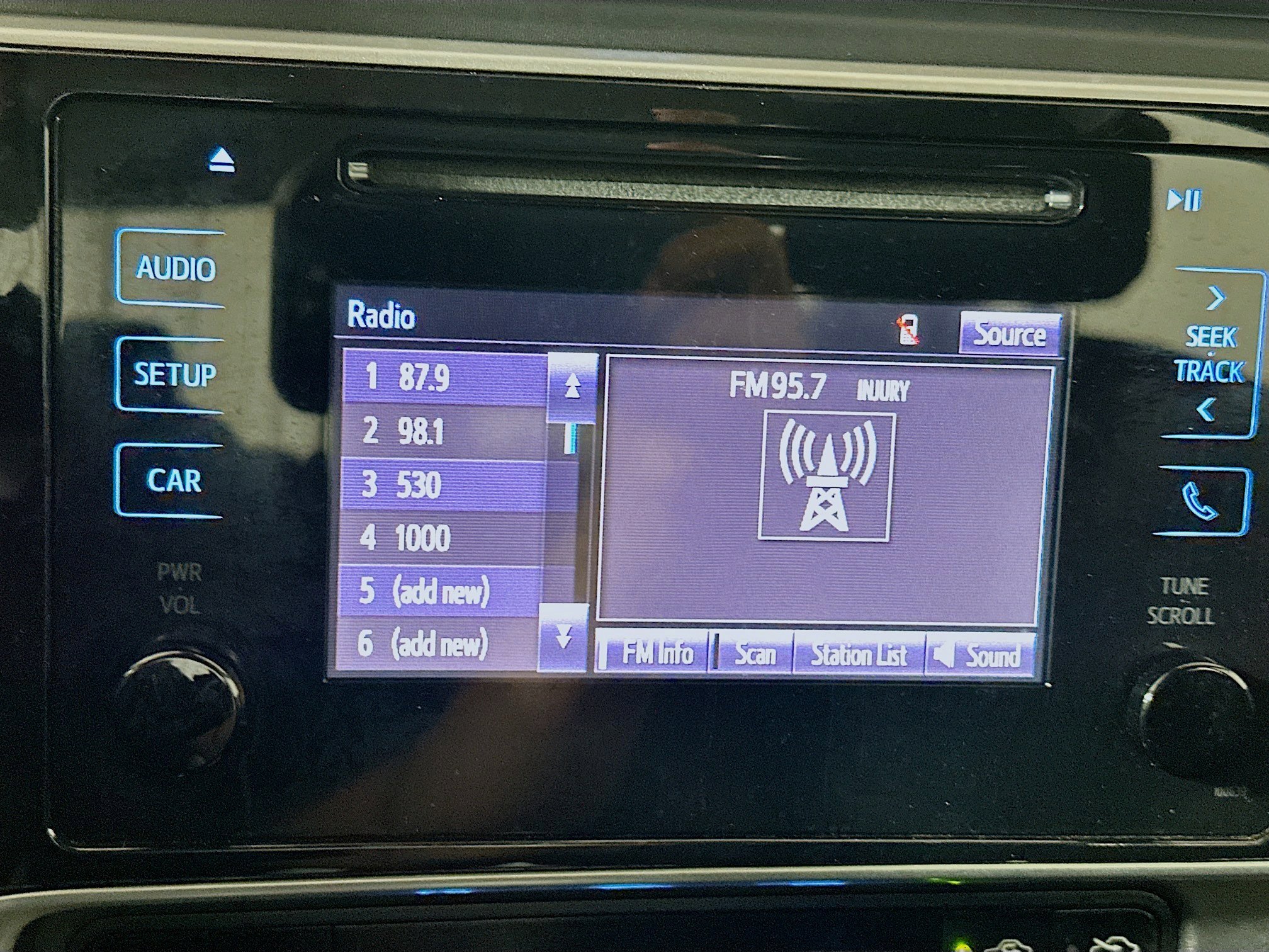 Used 2019 Toyota Corolla LE FWD image 21