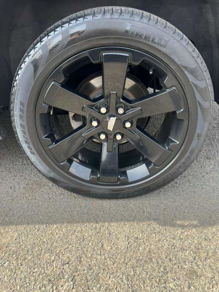 Used 2016 Cadillac Escalade ESV Luxury image 12