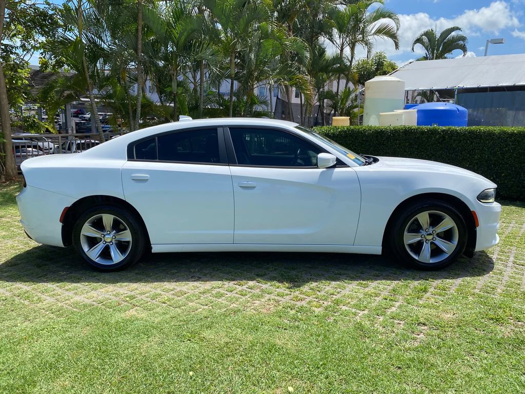 Used 2017 Dodge Charger SXT RWD image 8