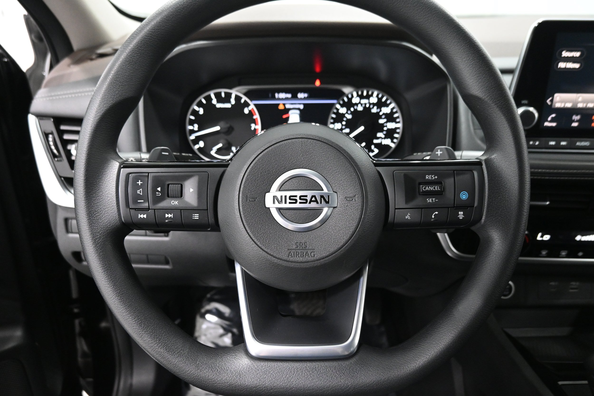 Used 2021 Nissan Rogue SV AWD/4WD image 8