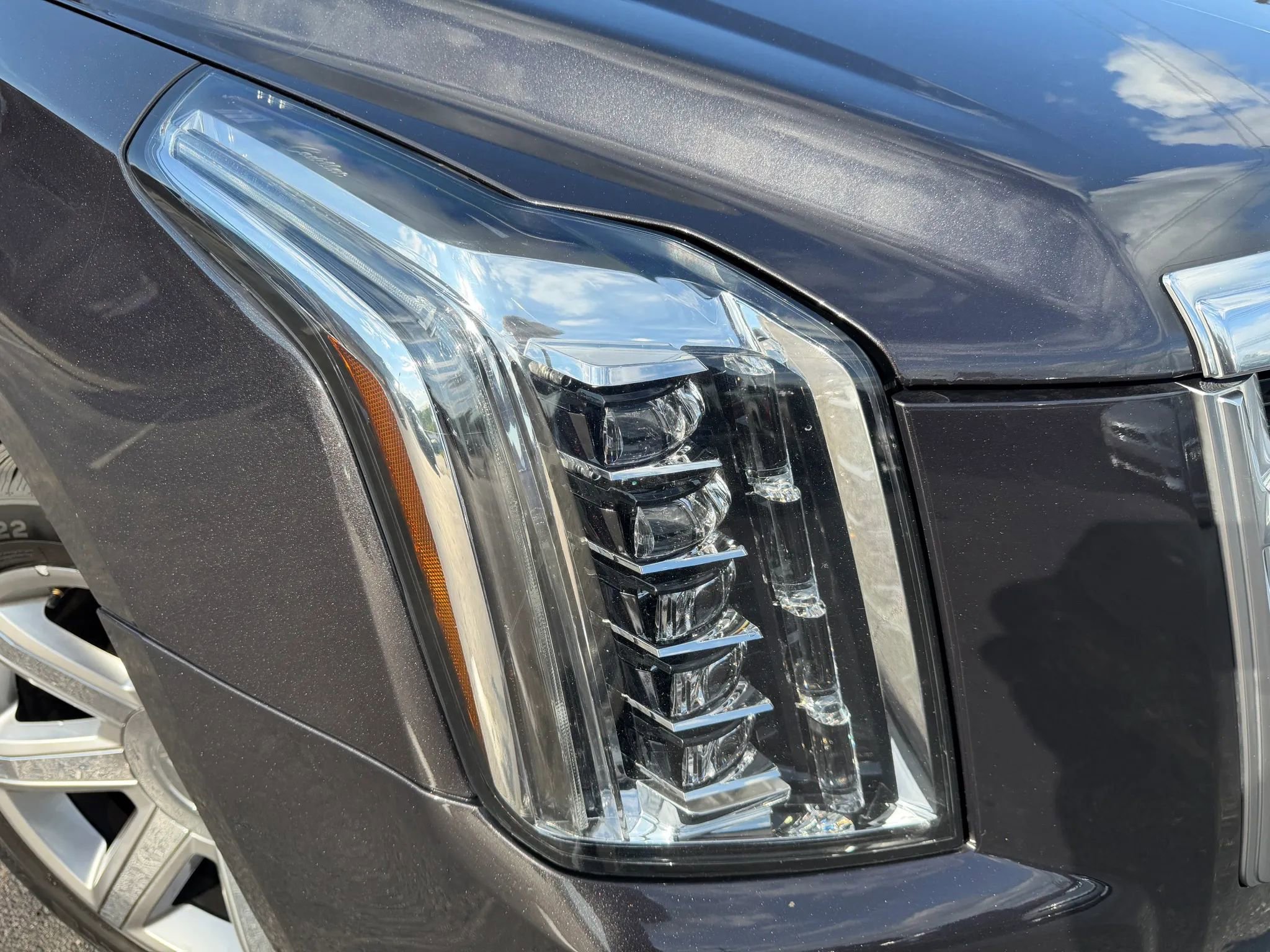Used 2017 Cadillac Escalade Premium Luxury AWD/4WD image 48