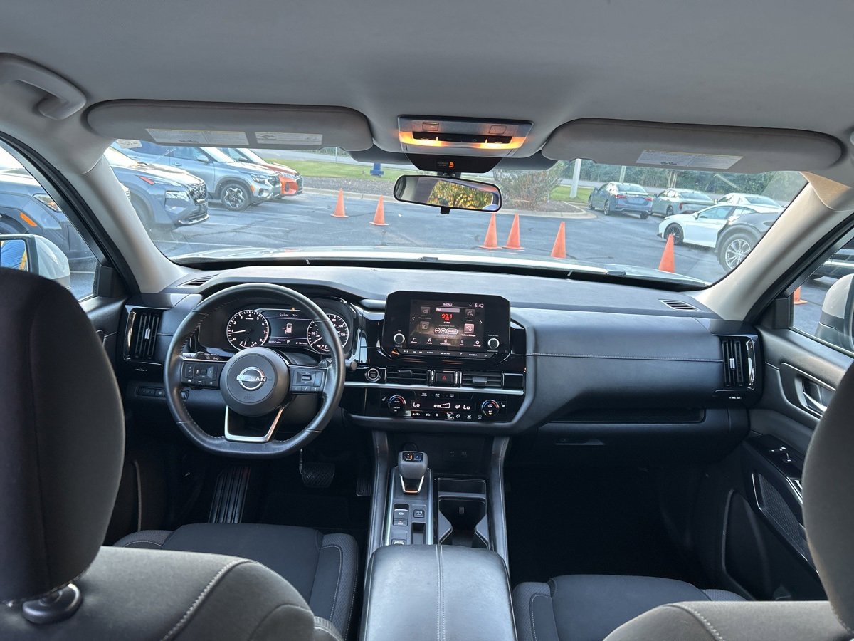 Used 2022 Nissan Pathfinder SV w/ Cargo Package image 33