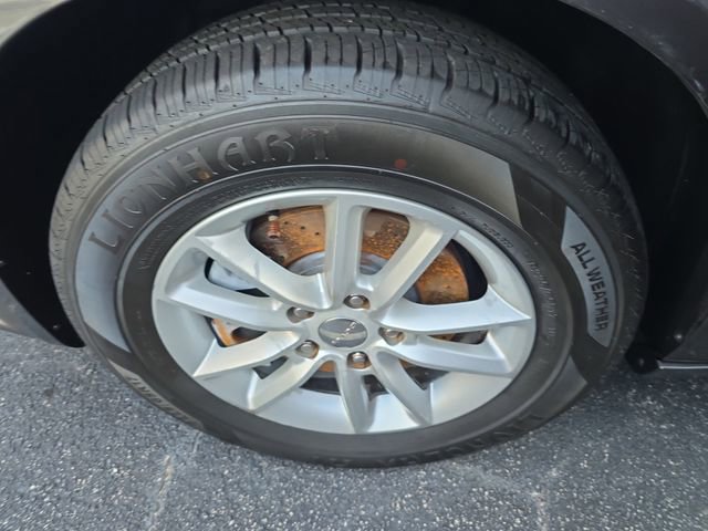 Used 2020 Dodge Grand Caravan SXT FWD image 9