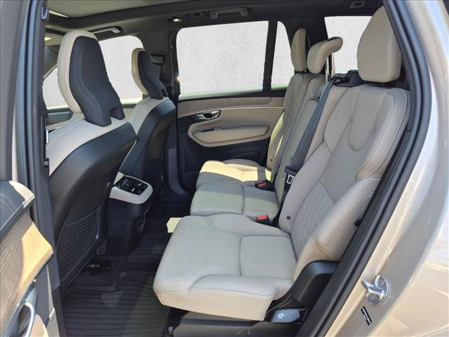 Used 2026 Volvo XC90 B5 Plus AWD/4WD image 17