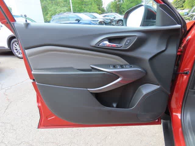 Used 2024 Chevrolet Trax ACTIV w/ Sunroof Package FWD image 16
