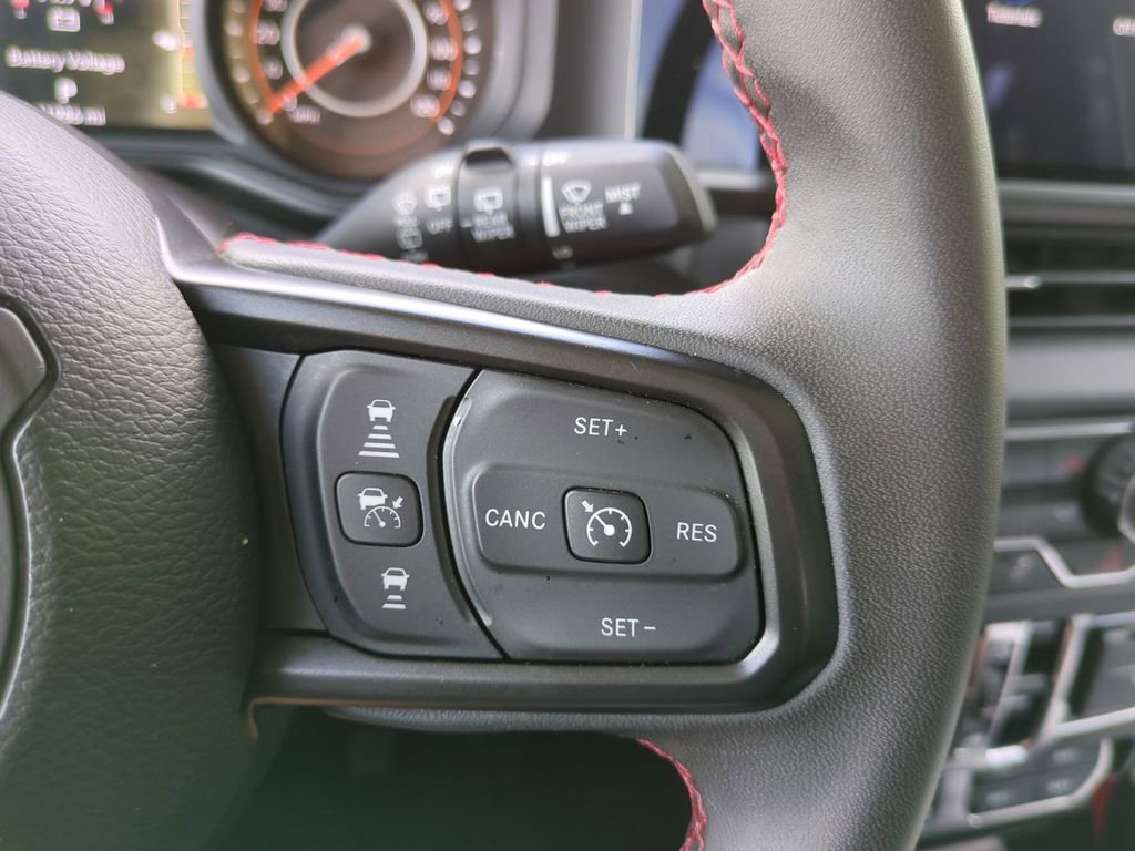 Used 2024 Jeep Wrangler Unlimited Rubicon AWD/4WD image 29