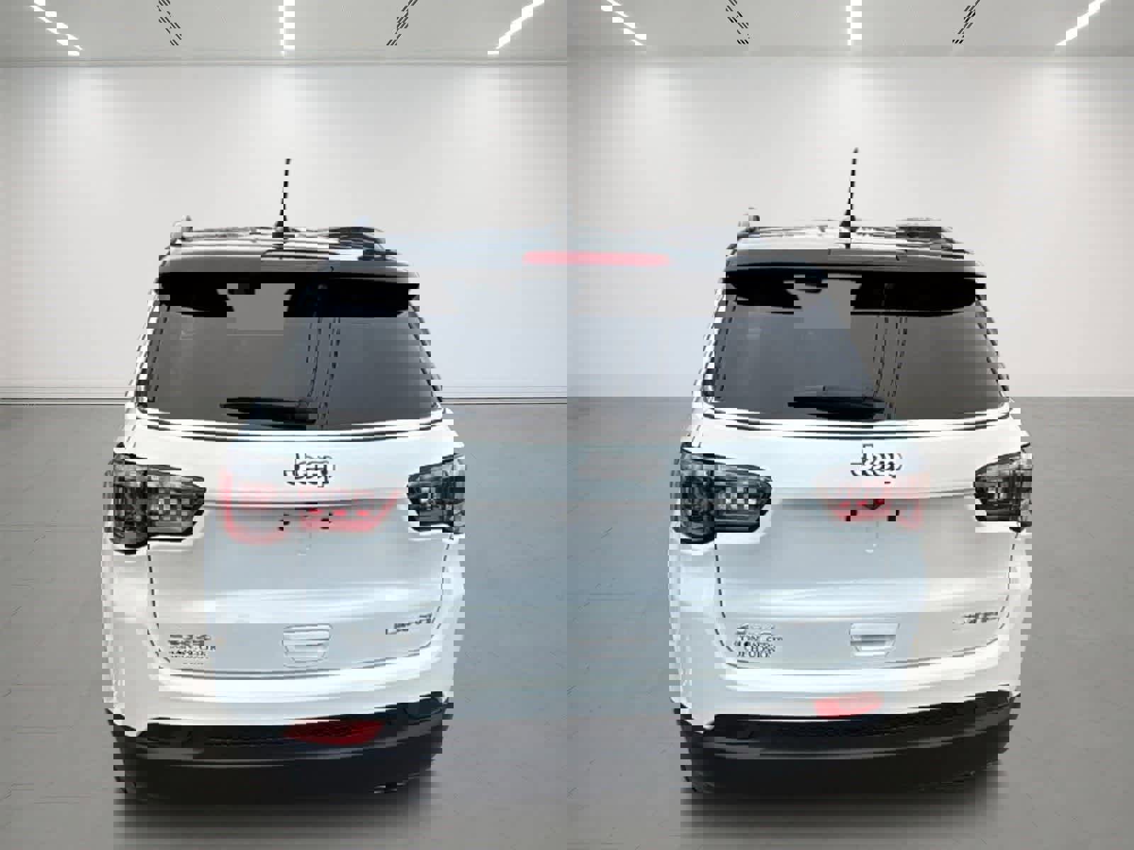 Used 2022 Jeep Compass Limited image 4