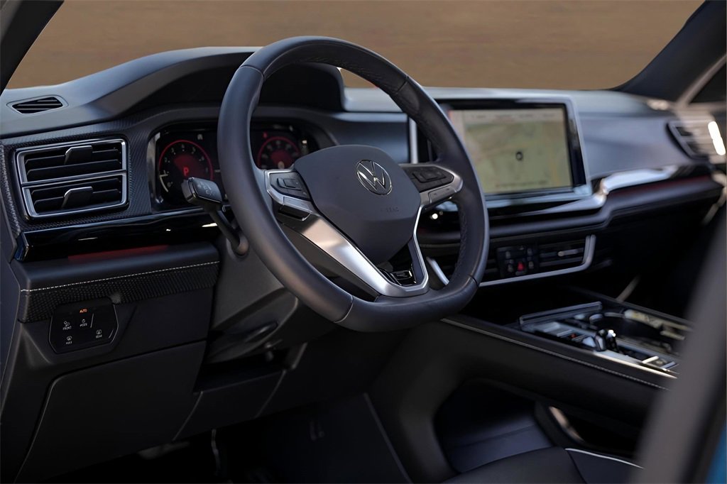 Used 2024 Volkswagen Atlas Cross Sport SEL Premium R-Line image 7