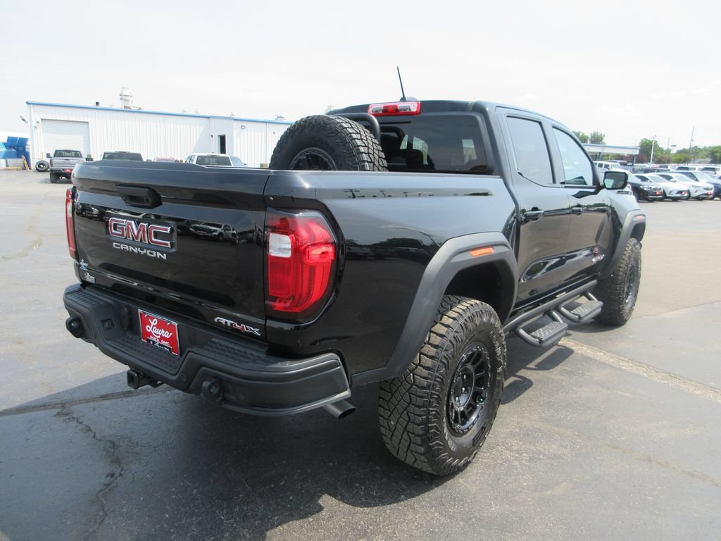 Certified 2024 GMC Canyon AT4X w/ AT4X AEV Edition AWD/4WD image 7