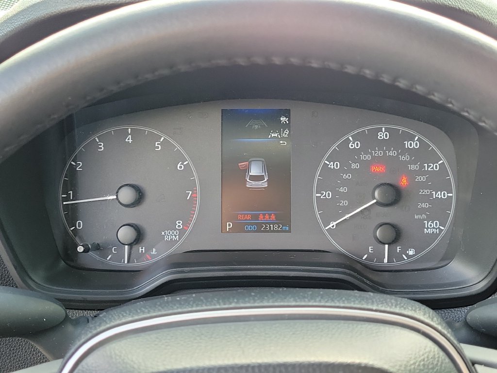 Used 2025 Toyota Corolla Cross LE w/ Moonroof Package FWD image 27