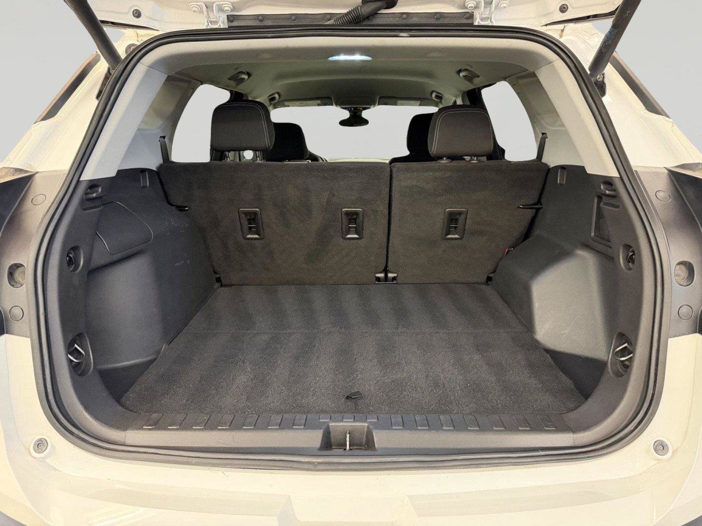 Used 2022 GMC Terrain SLE w/ Driver Convenience Package AWD/4WD image 12
