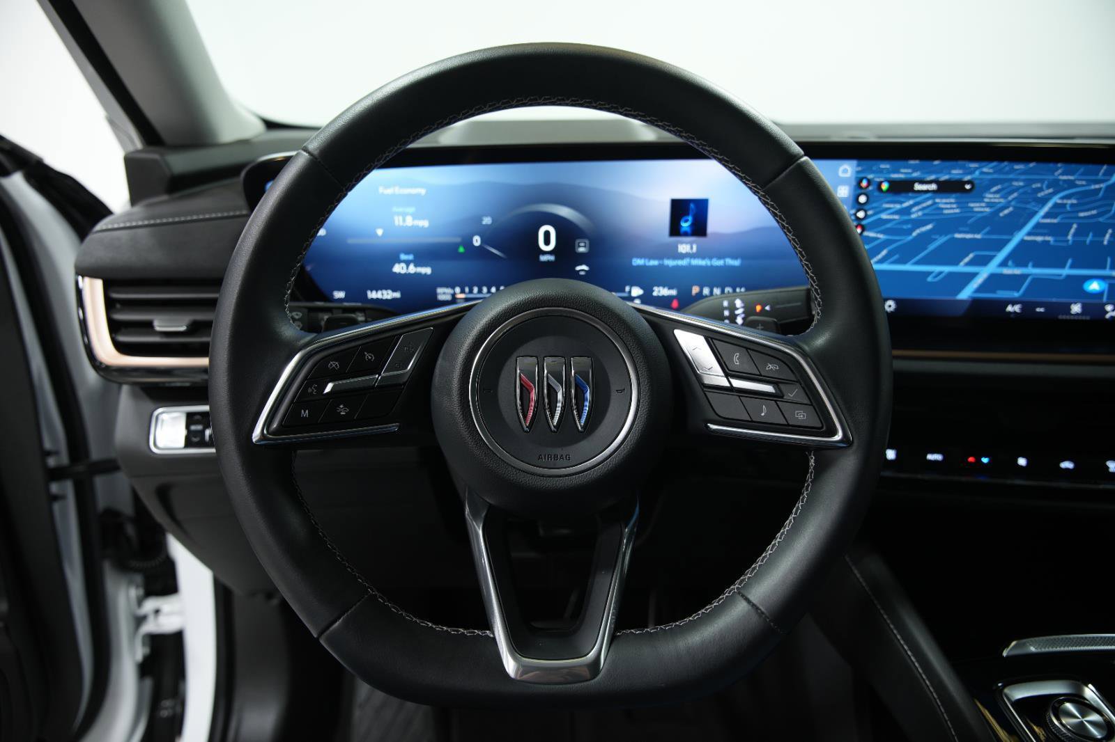 Used 2025 Buick Envision Sport Touring image 33