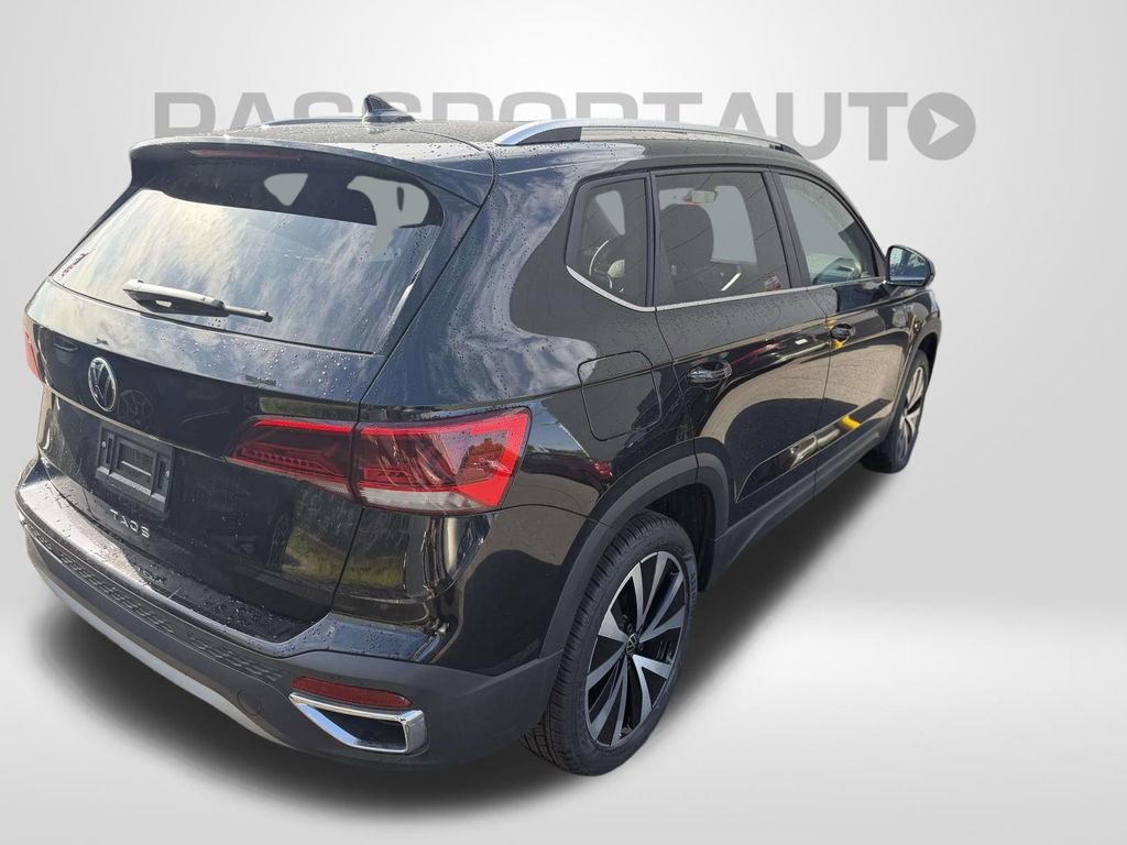 Used 2024 Volkswagen Taos SE FWD image 5
