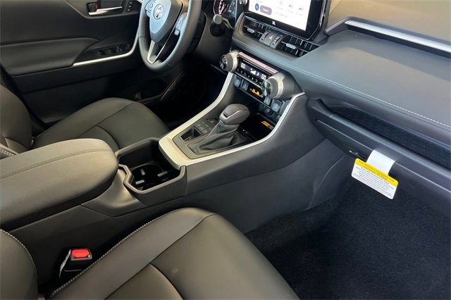 Used 2025 Toyota RAV4 XLE Premium image 14