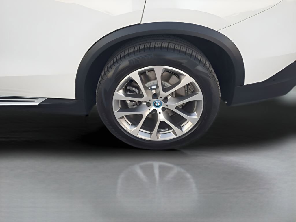 Used 2025 BMW X5 xDrive50e image 20