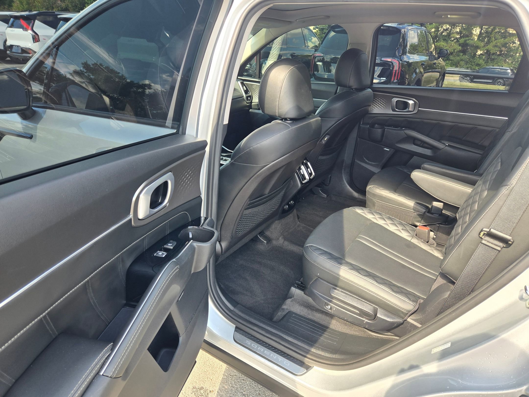 Used 2022 Kia Sorento SX image 33