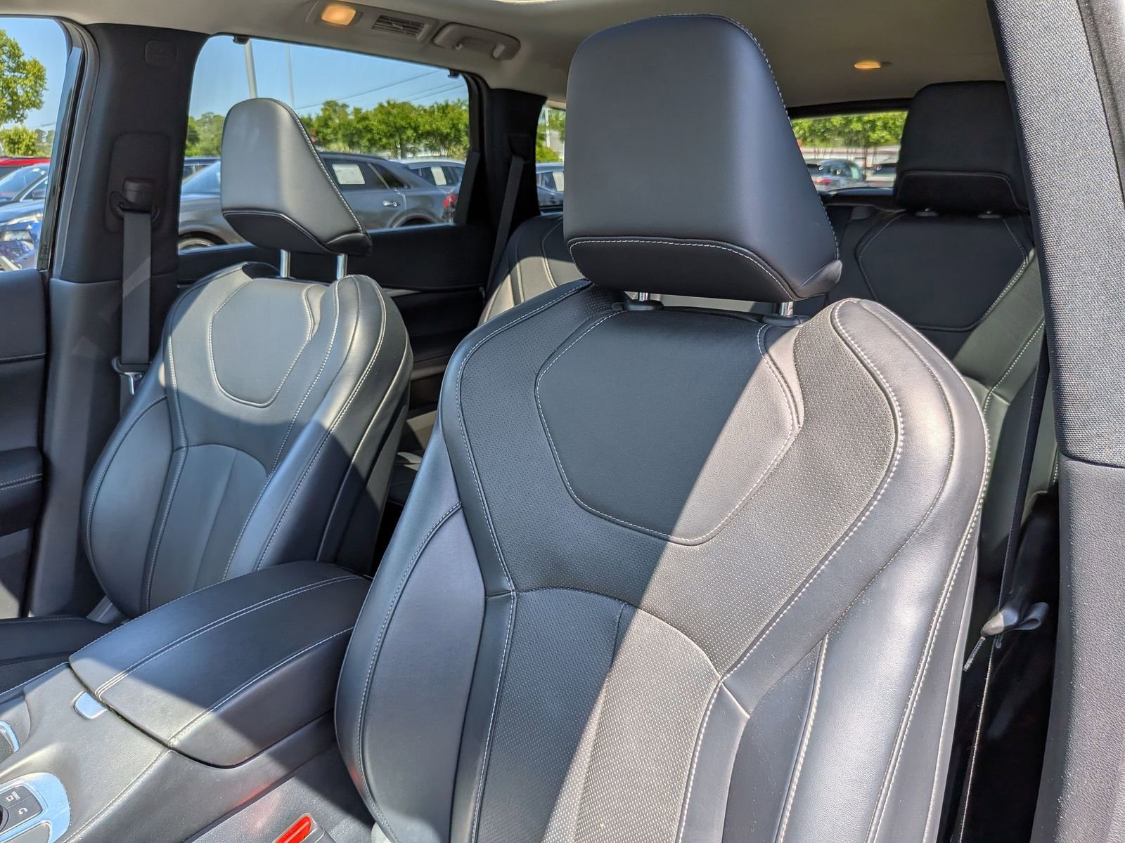 Used 2023 INFINITI QX60 Luxe w/ Cargo Package AWD/4WD image 15