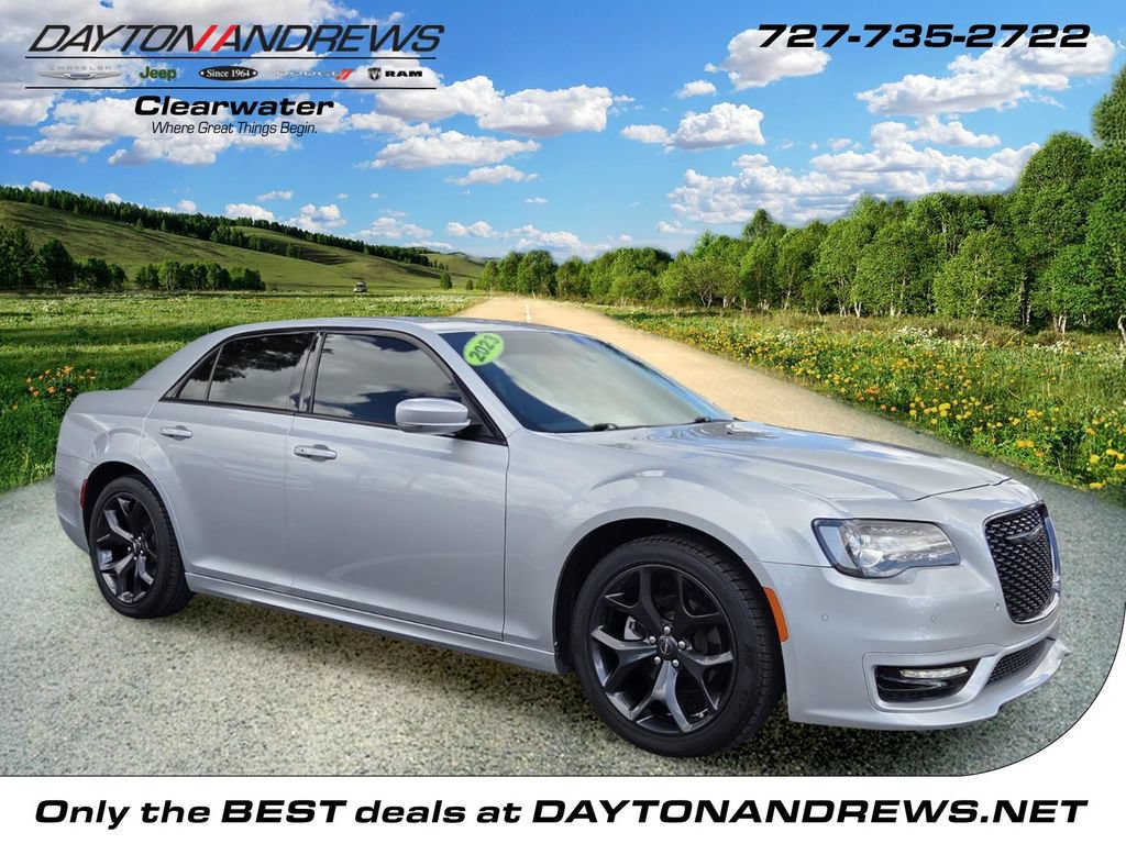 Certified 2023 Chrysler 300 Touring L w/ Comfort Group