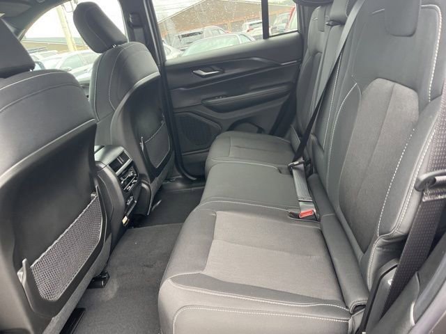 New 2025 Jeep Grand Cherokee 4WD image 10