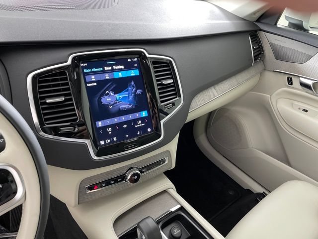 Certified 2025 Volvo XC90 T8 Plus w/ Protection Package Premier AWD/4WD image 24