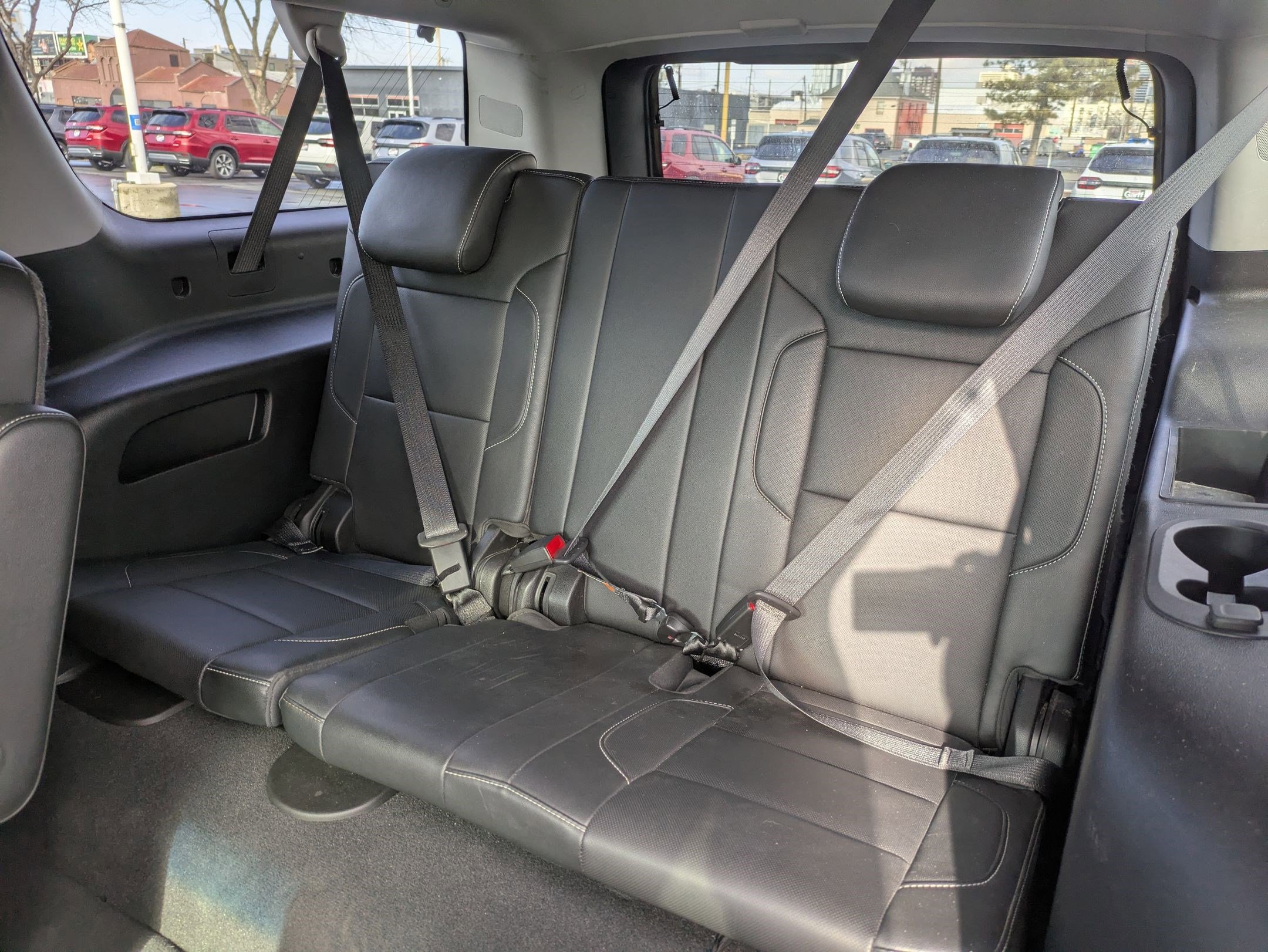 Used 2020 Chevrolet Suburban Premier image 33