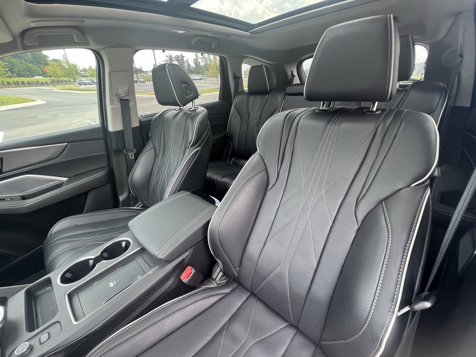 Used 2025 Acura MDX w/ Advance Package AWD/4WD image 16