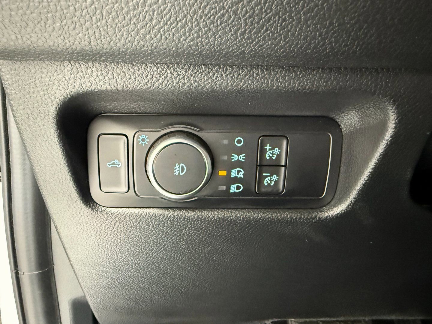 Used 2025 Ford Ranger XLT w/ Advanced Towing Package image 23