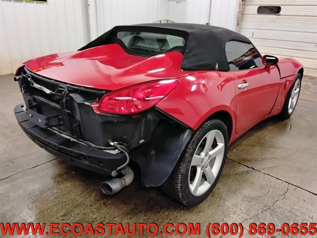 Used 2006 Pontiac Solstice Convertible w/ Premium Package RWD image 3