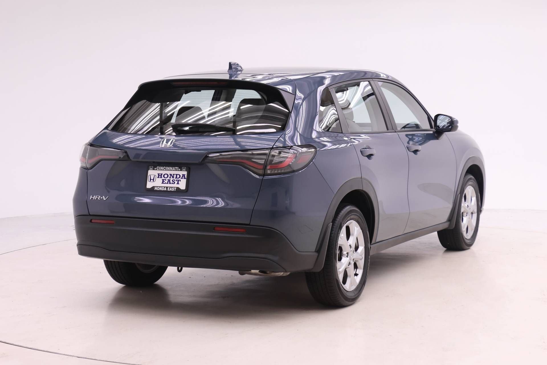 Certified 2023 Honda HR-V LX image 2