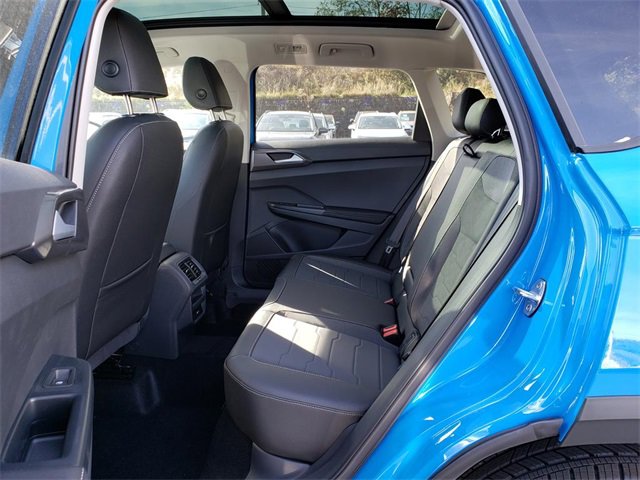 New 2025 Volkswagen Taos SE image 8