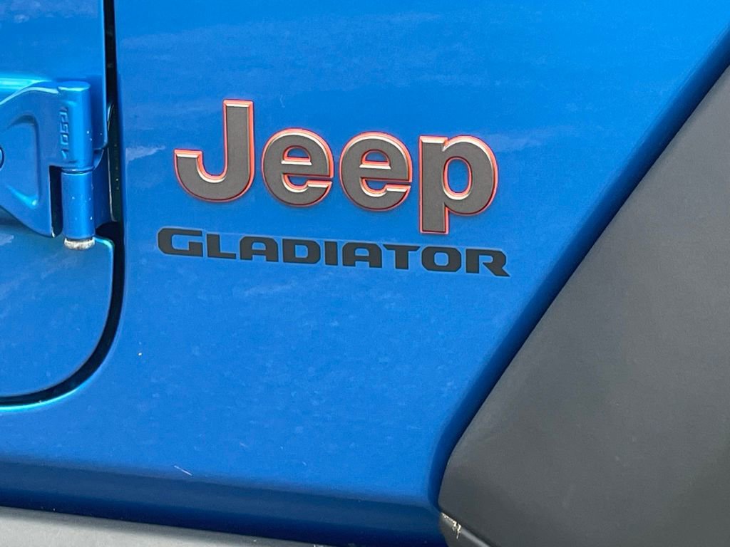 Used 2022 Jeep Gladiator Mojave w/ Cold Weather Group image 11