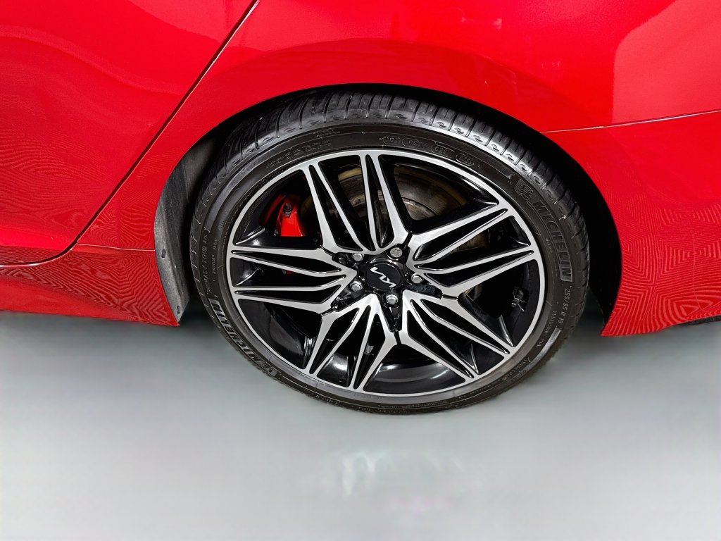 Used 2022 Kia Stinger GT2 AWD/4WD image 36