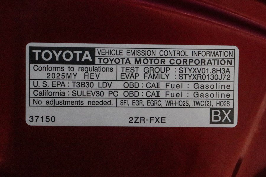 Certified 2025 Toyota Corolla SE w/ SE Premium Package FWD image 30