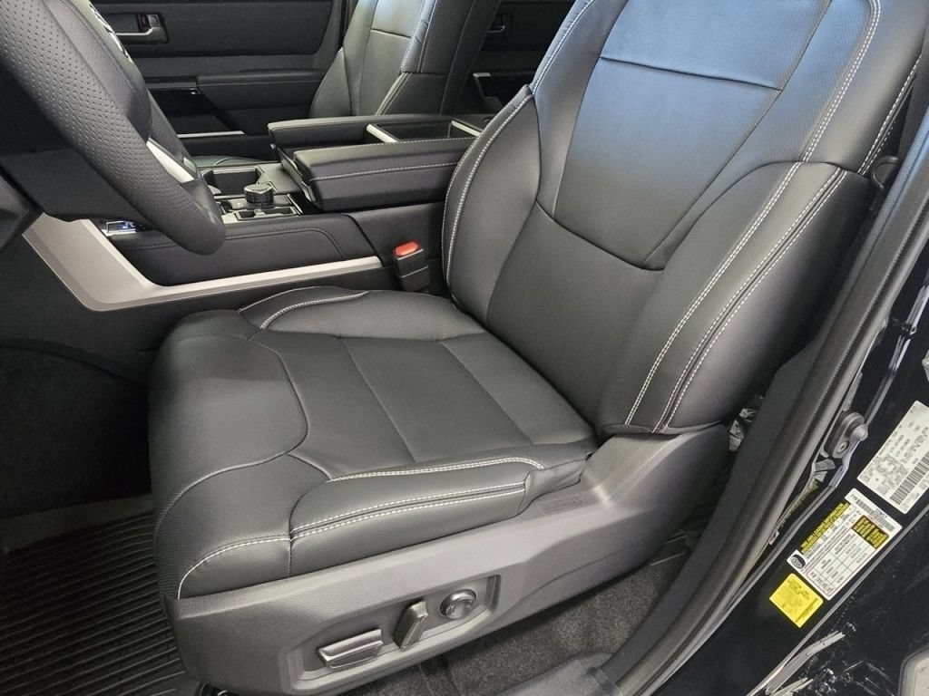 New 2026 Toyota Tundra Limited AWD/4WD image 25