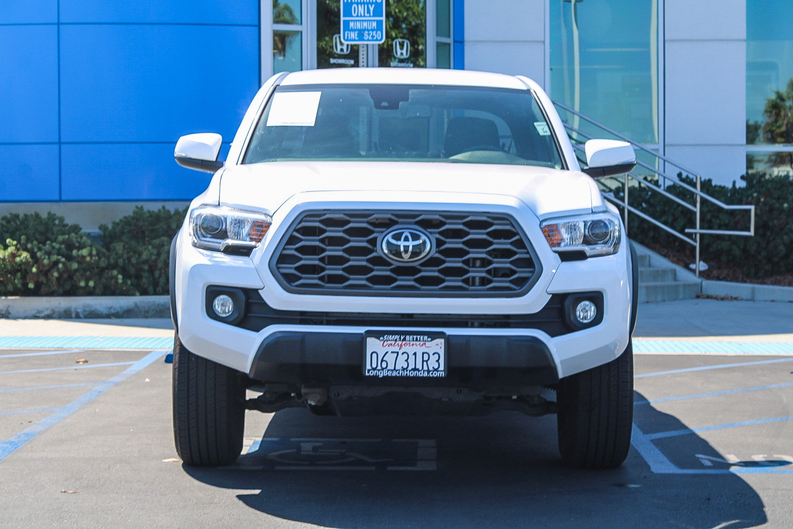 Used 2023 Toyota Tacoma TRD Off-Road AWD/4WD image 2