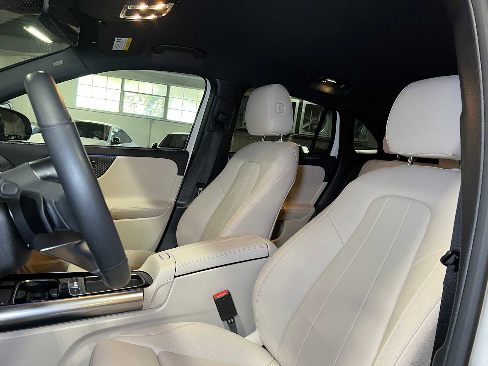 Certified 2025 Mercedes-Benz GLA 250 4MATIC image 25