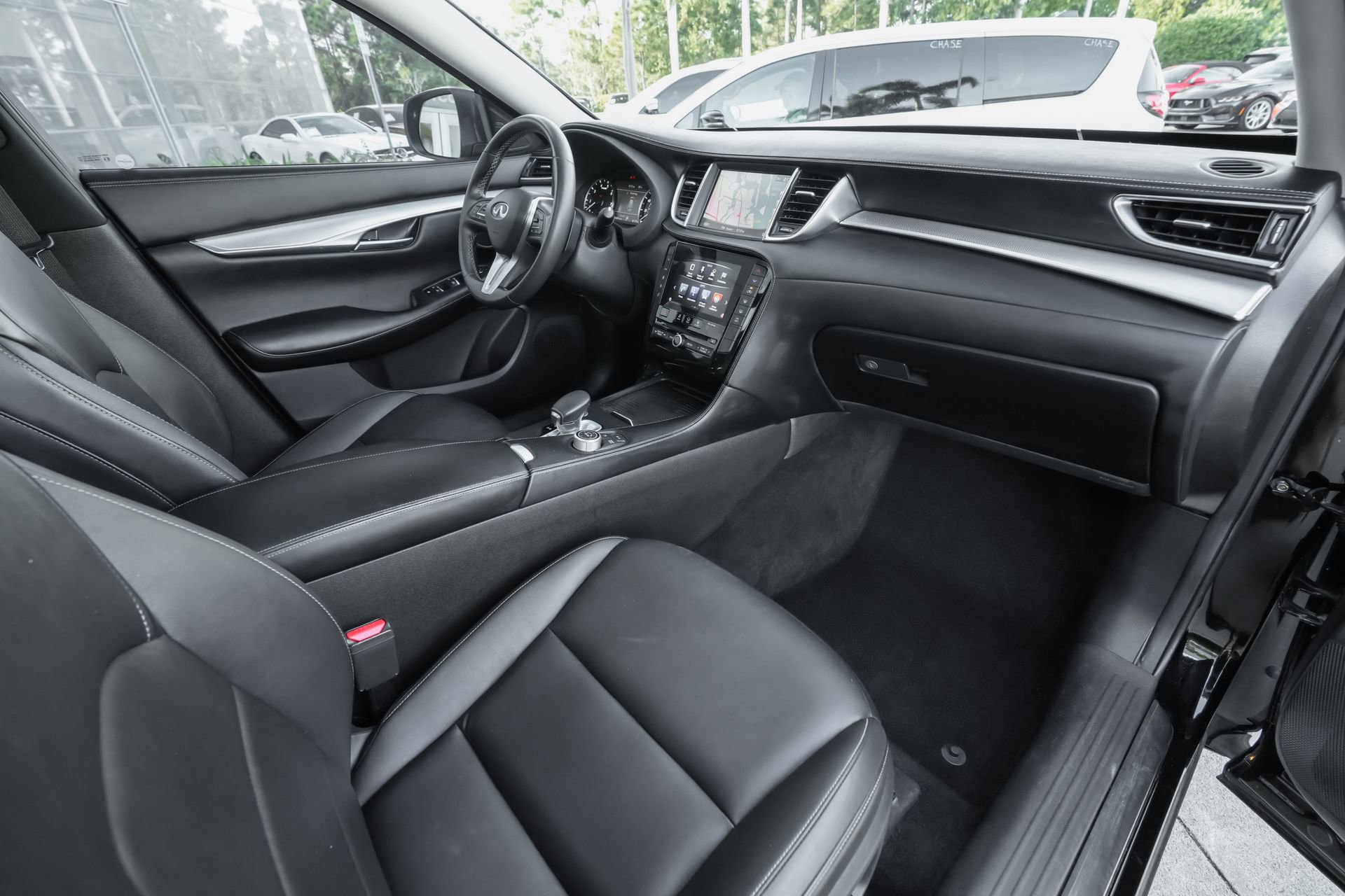 Used 2019 INFINITI QX50 Luxe w/ Navigation Package image 37