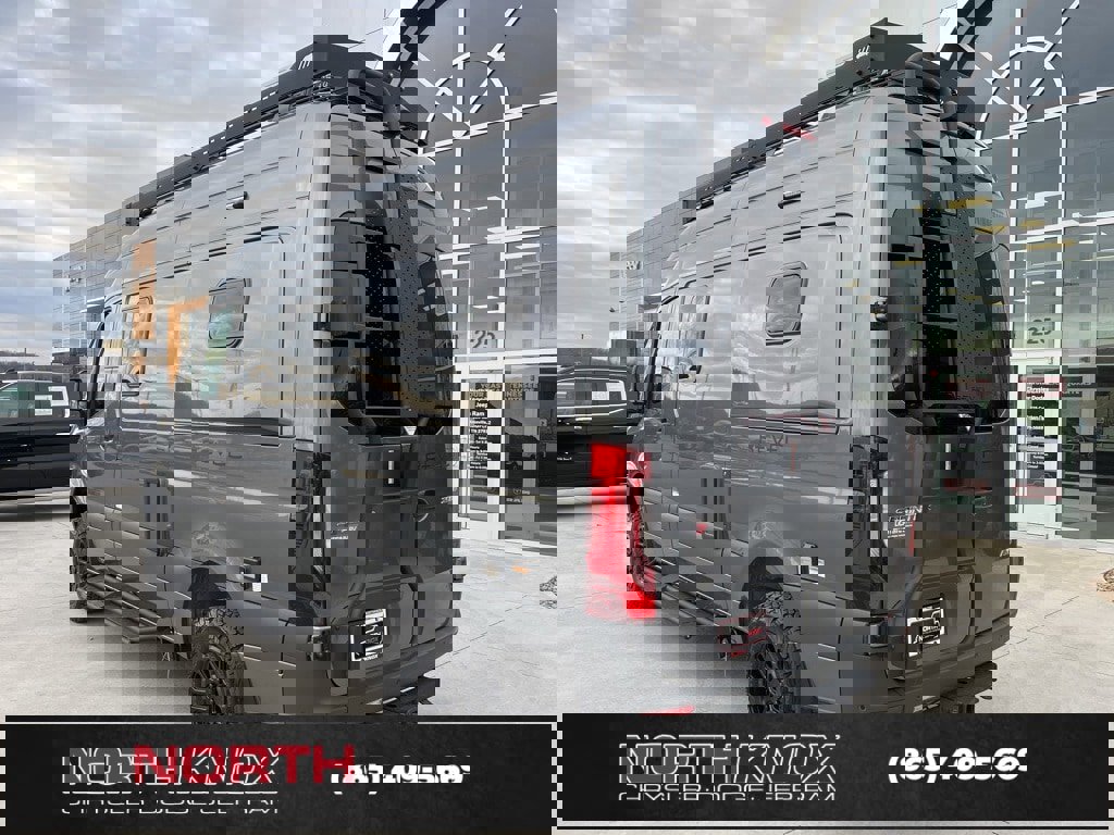 Used 2023 Mercedes-Benz Sprinter 144 Cargo image 19