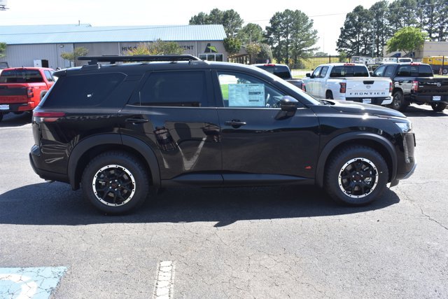 New 2026 Nissan Pathfinder Rock Creek w/ Rock Creek Premium Package AWD/4WD image 4