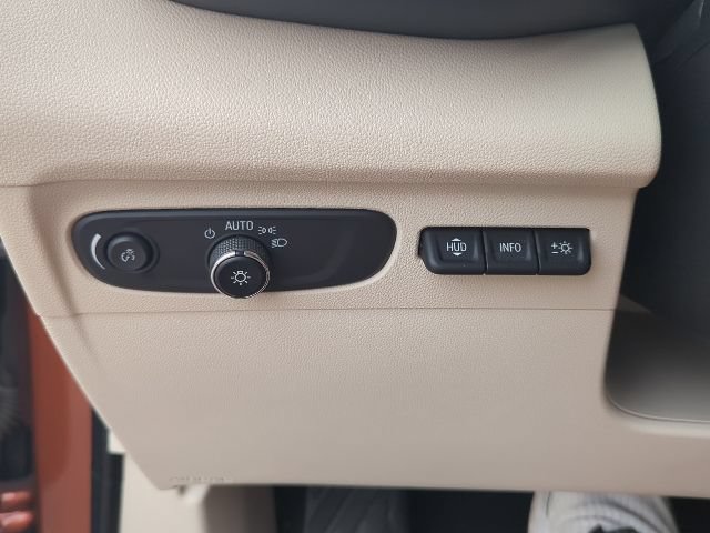 Used 2022 Buick Envision Essence w/ Technology Package I FWD image 24