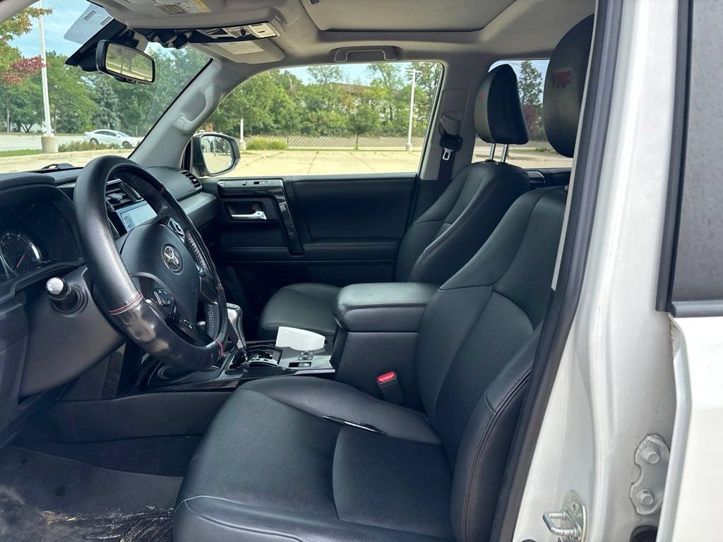 Used 2020 Toyota 4Runner TRD Off-Road Premium w/ Moonroof Package AWD/4WD image 11