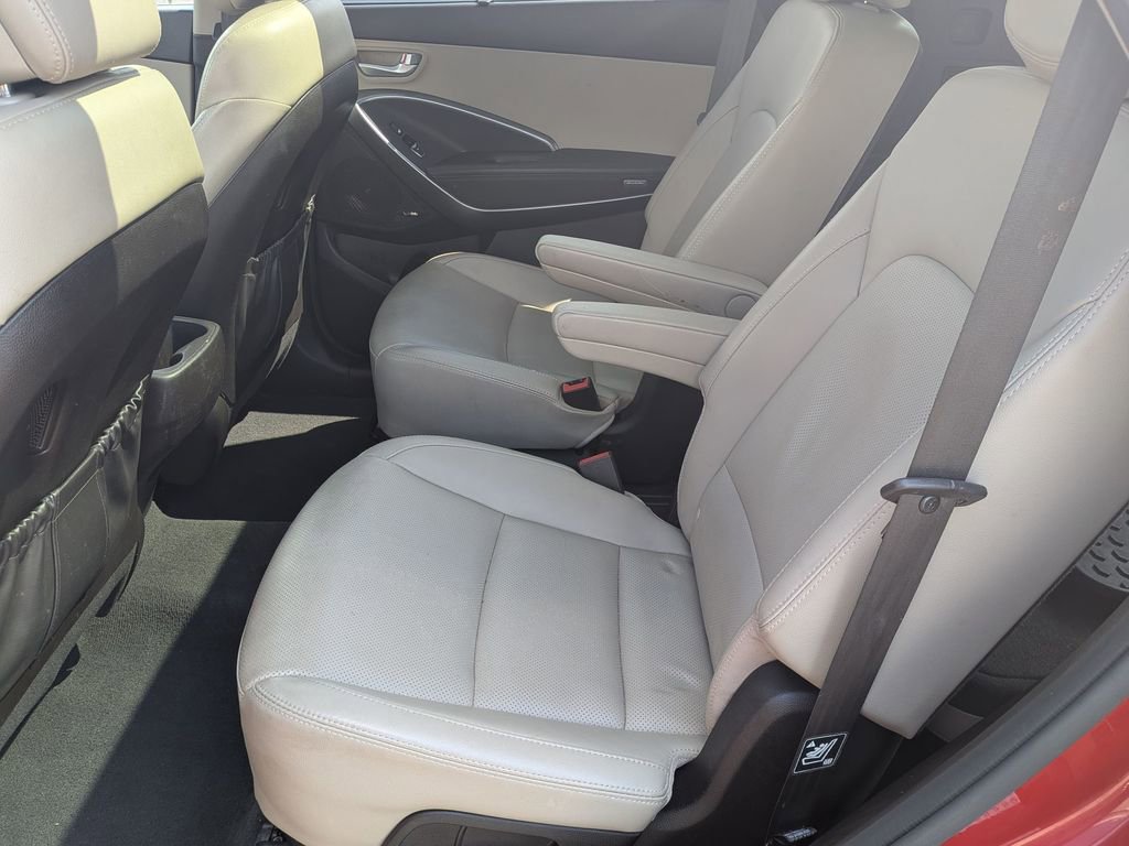 Used 2017 Hyundai Santa Fe Limited w/ Cargo Package image 28